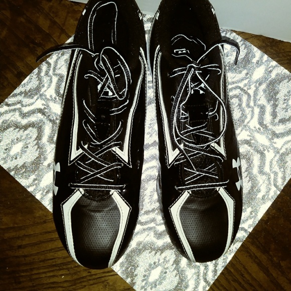 Under Armour Cleats - Picture 8 of 8